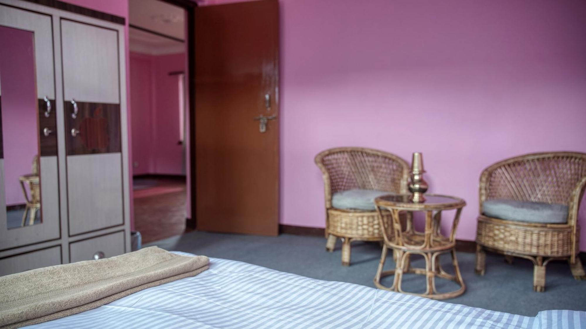 Yogstay Homestay In Kathmandu Exteriör bild
